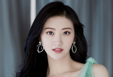 成熟氣質(zhì)淡雅微信名女