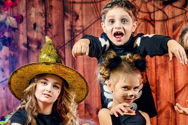 萬(wàn)圣節(jié)的由來(lái)和習(xí)俗，萬(wàn)圣節(jié)的由來(lái)和傳說(shuō)