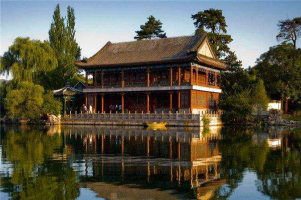 中國十大夏季旅游勝地，適合夏天旅游的地方有哪些