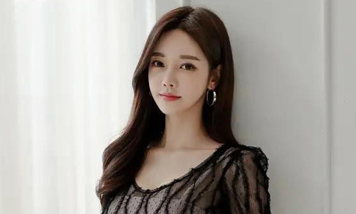 女人簡單氣質(zhì)一句話，女人魅力和氣質(zhì)的句子