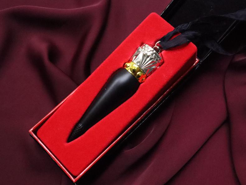 好用的蘿卜丁口紅推薦，CL女王權(quán)杖口紅美貌與氣場(chǎng)兼?zhèn)?></a></span>
                    <span id=