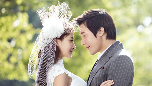 幽默評論別人撒狗糧，撒狗糧的經典句子